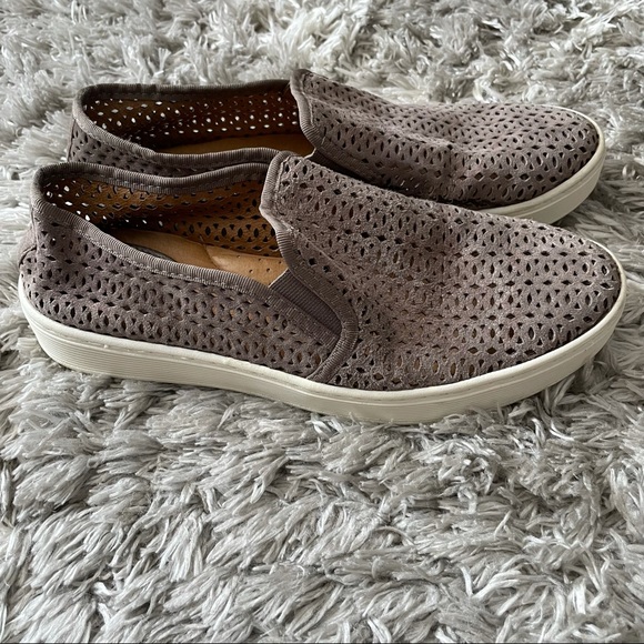 Sofft Shoes - Sofft women’s size 8M slip on shoes